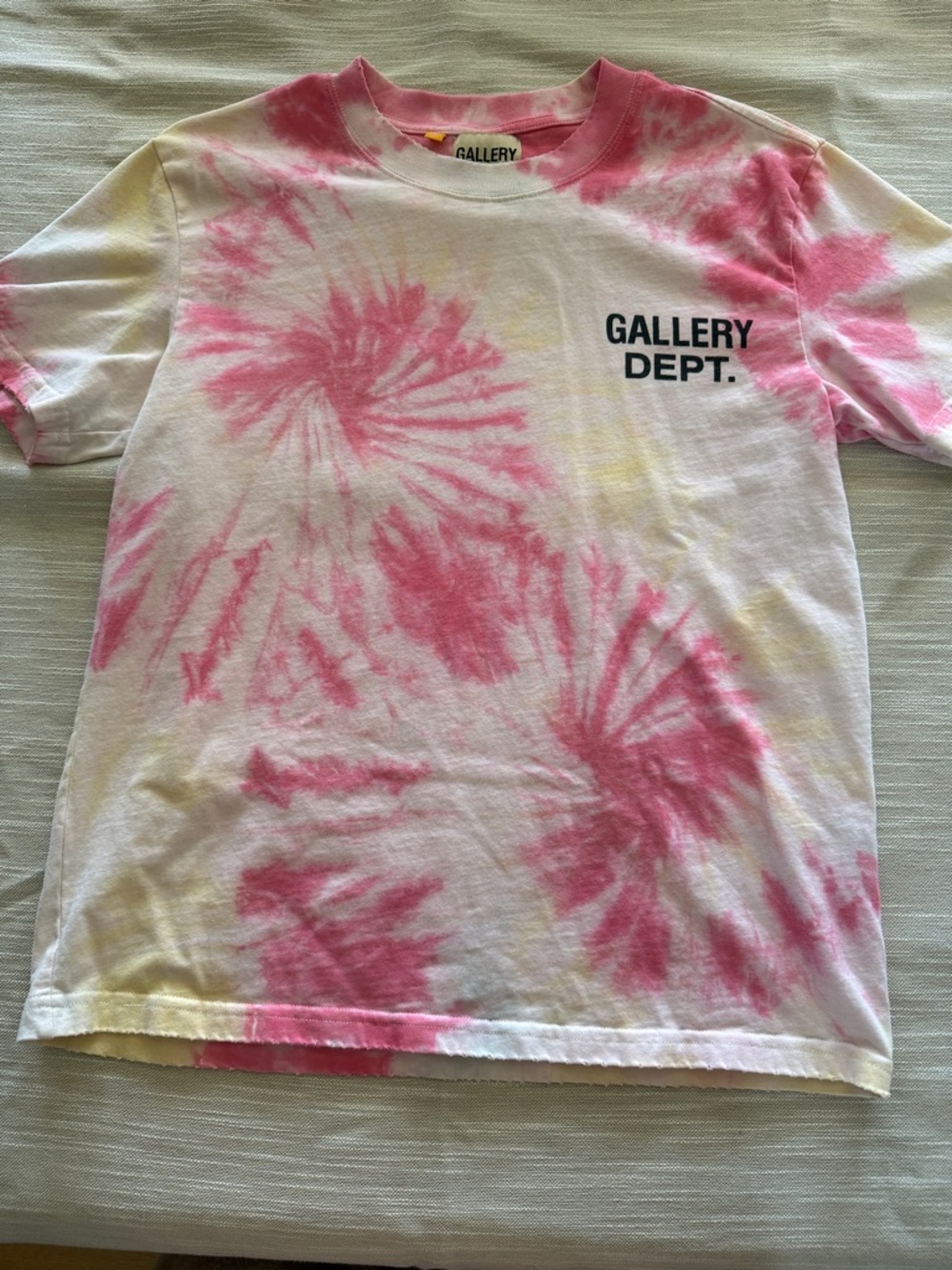 Gallery Dept women's White & Pink Tie-Dye Short Sleeve Tee